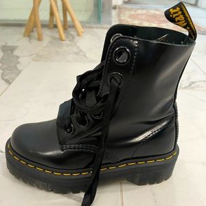 Doc Martens. Molly. Black. Size 6